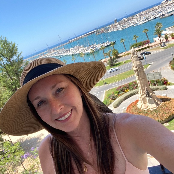 Meet your Posher, Michelle - Picture 3 of 11